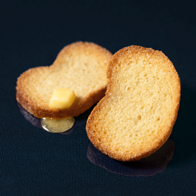 TOKYO BANANA Crispy Fermented Butter Rusk Biscuit 1